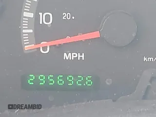 2002 Ford F-150 XLT with VIN 1FTRW07602KB74836, listed as a IAAI auction lot 42069307 with 295,692 mi miles. Bid and sale history available at carsss.com. Image 7.