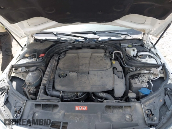 2013 Mercedes-Benz C 300 Sport с VIN WDDGF8AB1DA793939, выставлен на аукционе IAAI как лот 42537158 с пробегом 211 600 миль миль и . История ставок и продаж доступна на DreamBid. Изображение 10.