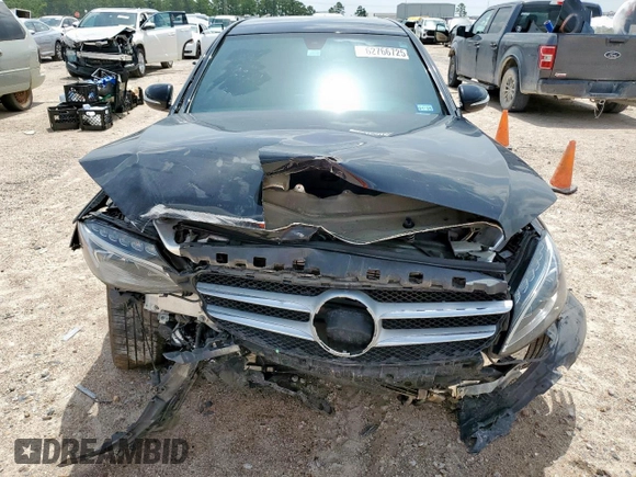 2015 Mercedes-Benz C 300 Luxury with VIN 55SWF4KB0FU013726, listed as a Copart auction lot 62766725 with 75,380 mi miles and Salvage title. Bid and sale history available at DreamBid. Image 5.