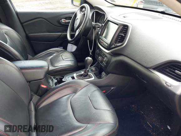 2014 Jeep Cherokee Trailhawk с VIN 1C4PJMBS4EW281449, выставлен на аукционе IAAI как лот 42477320 с пробегом 128 107 миль миль и . История ставок и продаж доступна на DreamBid. Изображение 5.