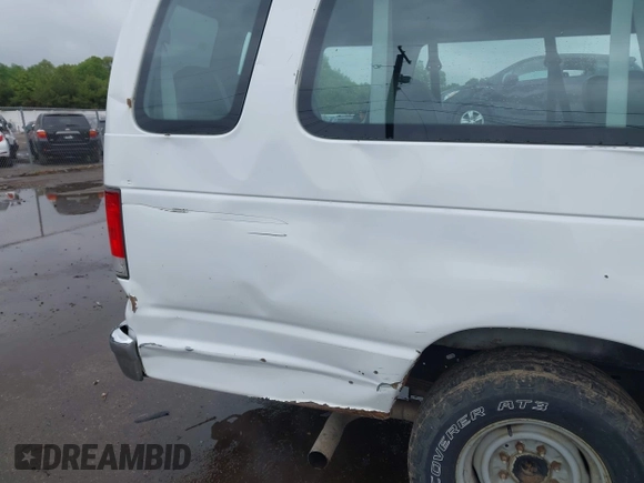 2014 Ford Econoline Passenger XL with VIN 1FBSS3BL9EDA92709, listed as a IAAI auction lot 42294310 with 368,889 mi miles and . Bid and sale history available at DreamBid. Image 6.