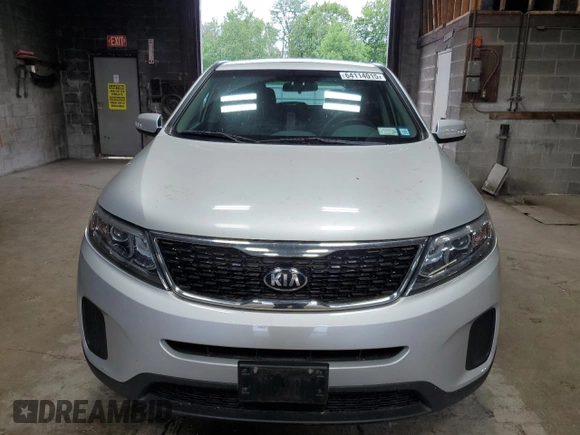 2015 Kia Sorento LX with VIN 5XYKTCA6XFG604470, listed as a Copart auction lot 64114015 with 130,704 mi miles and Clean title. Bid and sale history available at DreamBid. Image 5.