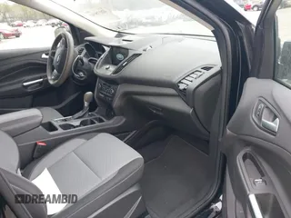 2017 Ford Escape SE with VIN 1FMCU9GD0HUC58128, listed as a IAAI auction lot 42078045 with 125,503 mi miles. Bid and sale history available at carsss.com. Image 5.
