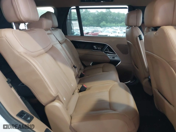 2023 Land Rover Range Rover SE with VIN SALKPBFUXPA078390, listed as a IAAI auction lot 39388993 with 11,011 mi miles. Bid and sale history available at carsss.com. Image 8.