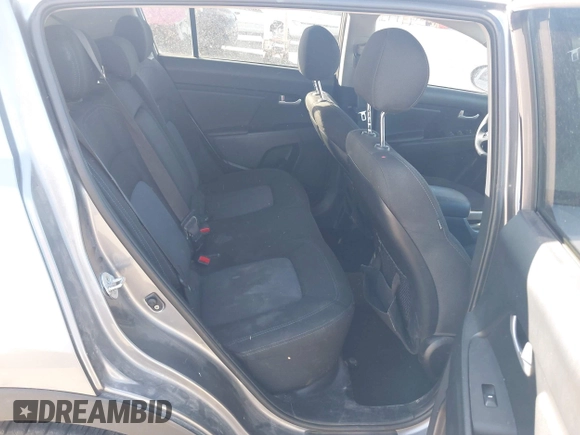 2016 Kia Sportage LX with VIN KNDPBCAC9G7840928, listed as a IAAI auction lot 42096987 with 211,548 mi miles and . Bid and sale history available at carsss.com. Image 8.