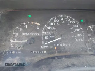 2000 Cadillac Escalade z VIN 1GYEK13R9YR149637, wystawiony jako IAAI lot #41599887 z przebiegiem 206 835 mil mil oraz . Historia ofert i sprzedaży dostępna na DreamBid. Obrazek 7.