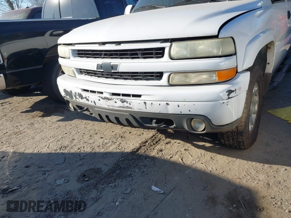 2004 Chevrolet Suburban Z71 with VIN 3GNFK16T84G297488, listed as a IAAI auction lot 41671436 with 1 mi miles. Bid and sale history available at carsss.com. Image 13.