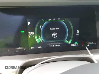 2021 Hyundai NEXO Limited z VIN KM8J84A68MU012981, wystawiony jako Copart lot #85318654 z przebiegiem 17 266 mil mil oraz Czysty tytuł • Clean title. Historia ofert i sprzedaży dostępna na DreamBid. Obrazek 9.