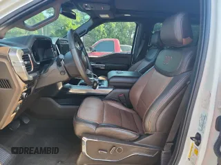2023 Ford F-150 XL z VIN 1FTFW1ED8PFB04186, wystawiony jako Copart lot #61139905 z przebiegiem 27 496 mil mil oraz Szkoda całkowita • Salvage title. Historia ofert i sprzedaży dostępna na DreamBid. Obrazek 7.