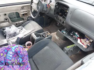 2001 Ford Explorer Sport z VIN 1FMYU60E41UA38715, wystawiony jako IAAI lot #42234807 z przebiegiem 218 133 mil mil oraz . Historia ofert i sprzedaży dostępna na DreamBid. Obrazek 5.