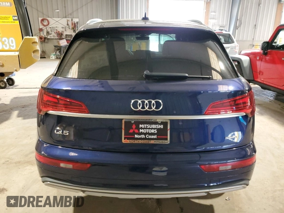 2021 Audi Q5 Premium Plus with VIN WA1BAAFY7M2030867, listed as a Copart auction lot 63416674 with 32,843 mi miles and Salvage Title. Bid and sale history available at carsss.com. Image 6.