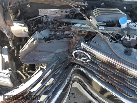 2024 Volkswagen Atlas SE with VIN 1V2WE2CA2RC220214, listed as a Copart auction lot 56092105 with 35,083 mi miles and Salvage title. Bid and sale history available at DreamBid. Image 12.