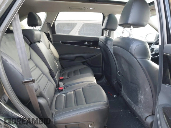 2020 Kia Sorento EX z VIN 5XYPHDA58LG708648, wystawiony jako IAAI lot #42022837 z przebiegiem 80 127 mil mil oraz . Historia ofert i sprzedaży dostępna na DreamBid. Obrazek 8.