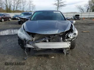 2018 Nissan Altima S with VIN 1N4AL3AP3JC209358, listed as a Copart auction lot 52755775 with 125,364 mi miles and Salvage Title. Bid and sale history available at DreamBid. Image 5.