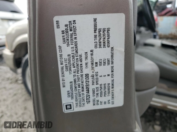 2000 GMC Sonoma z VIN 1GTCS1444Y8131309, wystawiony jako Copart lot #46524975 z przebiegiem 156 218 mil mil oraz Szkoda całkowita • Salvage title. Historia ofert i sprzedaży dostępna na DreamBid. Obrazek 12.