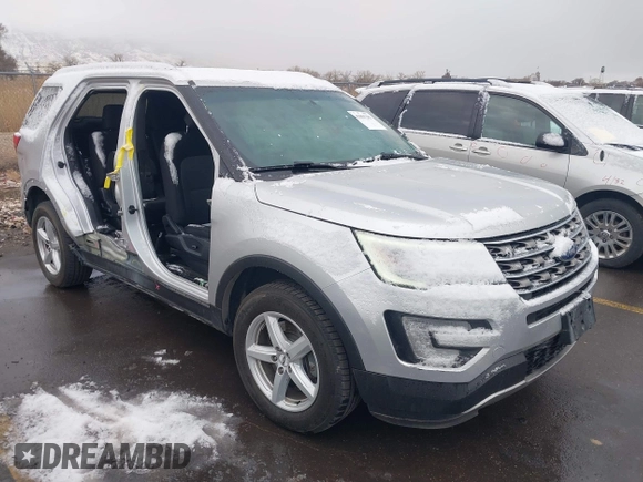 2017 Ford Explorer XLT with VIN 1FM5K8D81HGA60043, listed as a IAAI auction lot 41801281 with 88,568 mi miles and . Bid and sale history available at carsss.com. Image 1.