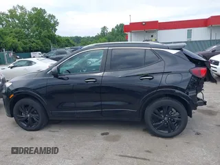2024 Buick Encore GX Sport Touring z VIN KL4AMESL6RB007771, wystawiony jako IAAI lot #42365080 z przebiegiem 62 311 mil mil oraz . Historia ofert i sprzedaży dostępna na DreamBid. Obrazek 15.
