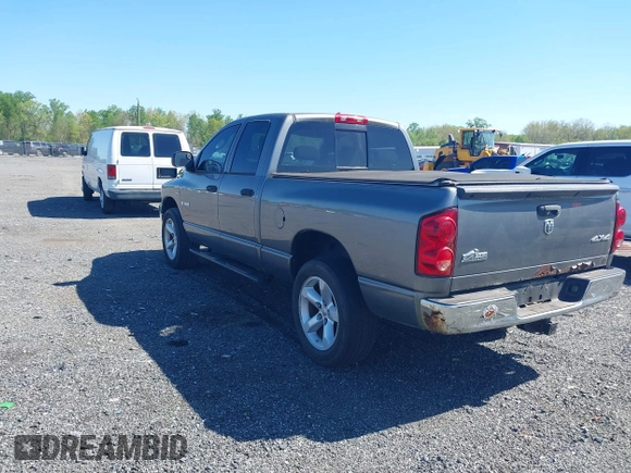 2008 Dodge 1500 SLT with VIN 1D7HU18238S500517, listed as a IAAI auction lot 42126774 with 173,373 mi miles. Bid and sale history available at carsss.com. Image 3.