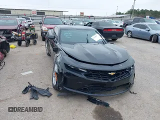 2019 Chevrolet Camaro 1LT with VIN 1G1FB1RS4K0105666, listed as a IAAI auction lot 41623001 with 58,694 mi miles. Bid and sale history available at carsss.com. Image 1.