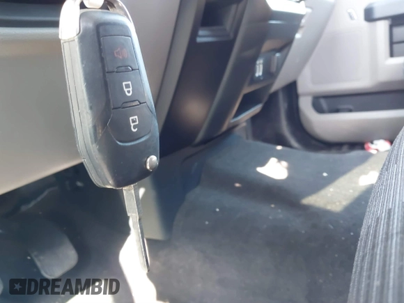 2020 Ford F-150 XL with VIN 1FTEW1CP4LKE25071, listed as a IAAI auction lot 41643863 with 44,321 mi miles and . Bid and sale history available at DreamBid. Image 11.