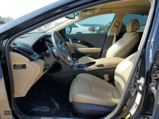 2017 Hyundai Azera Limited with VIN KMHFH4JG6HA583570, listed as a Copart auction lot 68673544 with 152,732 mi miles and Salvage Title. Bid and sale history available at carsss.com. Image 7.