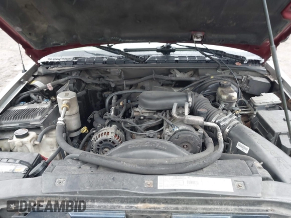2000 Chevrolet Blazer LS z VIN 1GNCT18W7YK252323, wystawiony jako IAAI lot #41842766 z przebiegiem 149 462 mil mil oraz . Historia ofert i sprzedaży dostępna na DreamBid. Obrazek 10.