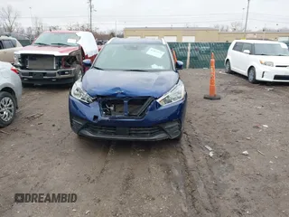 2020 Nissan Kicks SV with VIN 3N1CP5CV9LL520849, listed as a IAAI auction lot 41561346 with 89,018 mi miles. Bid and sale history available at carsss.com. Image 12.