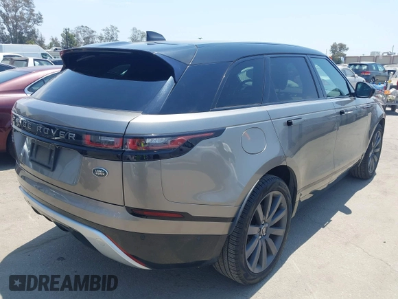 2019 Land Rover Range Rover Velar R-Dynamic SE z VIN SALYL2EX8KA784025, wystawiony jako IAAI lot #42786648 z przebiegiem 75 780 mil mil oraz . Historia ofert i sprzedaży dostępna na DreamBid. Obrazek 4.