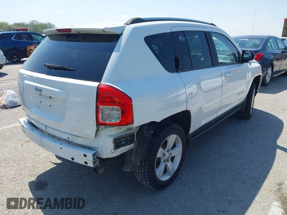 2011 Jeep Compass Latitude with VIN 1J4NT1FB2BD236439, listed as a IAAI auction lot 41935842 with 164,893 mi miles. Bid and sale history available at carsss.com. Image 4.