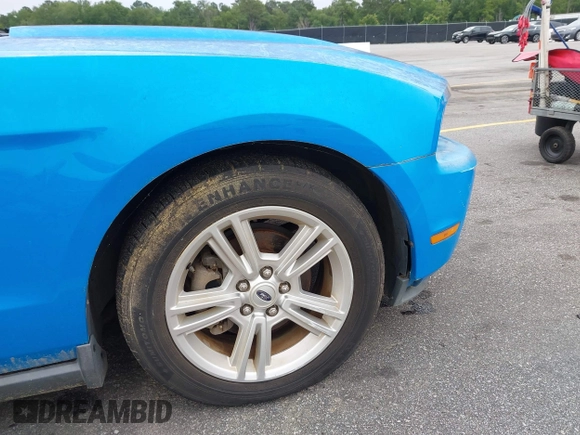 2010 Ford Mustang V6 с VIN 1ZVBP8EN8A5179686, выставлен на аукционе IAAI как лот 42369977 с пробегом 112 065 миль миль и . История ставок и продаж доступна на DreamBid. Изображение 12.