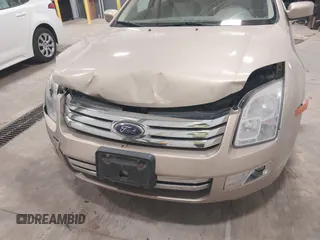 2007 Ford Fusion SEL with VIN 3FAHP02187R185614, listed as a IAAI auction lot 42027597 with 165,466 mi miles. Bid and sale history available at carsss.com. Image 6.