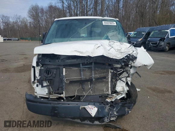 2016 Chevrolet Express Cargo with VIN 1GCWGAFFXG1170085, listed as a Copart auction lot 44425025 with 34,880 mi miles and Salvage title. Bid and sale history available at DreamBid. Image 5.