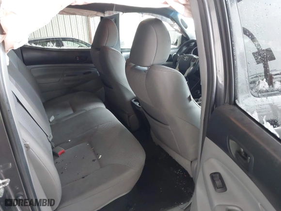 2013 Toyota Tacoma PreRunner with VIN 3TMJU4GN6DM153390, listed as a IAAI auction lot 41300619 with 163,974 mi miles. Bid and sale history available at carsss.com. Image 8.