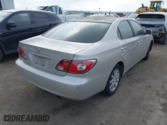 2004 Lexus ES 330 with VIN JTHBA30G445008940, listed as a IAAI auction lot 42127832 with 158,915 mi miles. Bid and sale history available at carsss.com. Image 4.