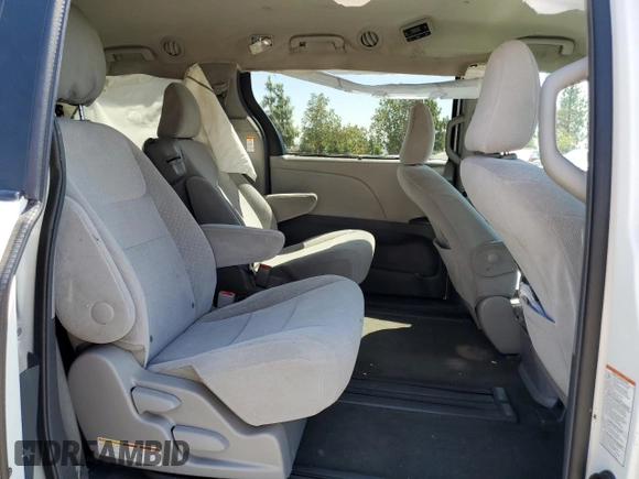 2016 Toyota Sienna LE AAS with VIN 5TDKK3DC4GS717016, listed as a Copart auction lot 70089664 with 131,654 mi miles and Salvage Title. Bid and sale history available at carsss.com. Image 11.