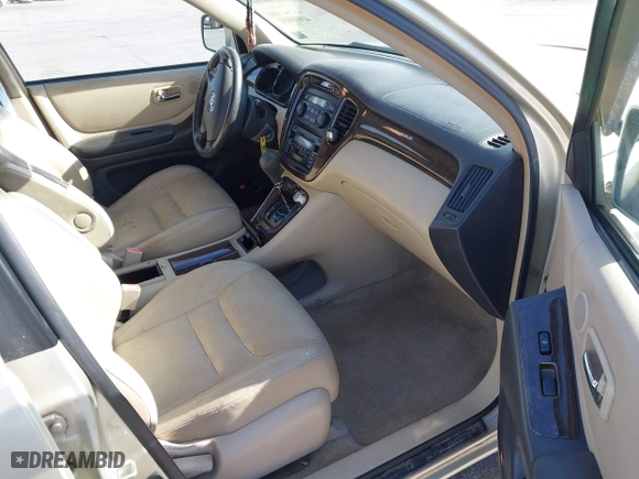 2003 Toyota Highlander with VIN JTEHF21A930130458, listed as a IAAI auction lot 41088031 with 159,749 mi miles. Bid and sale history available at carsss.com. Image 5.