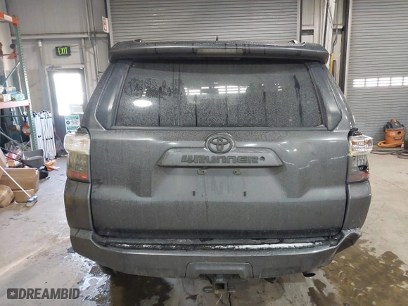2019 Toyota 4Runner SR5 with VIN JTEZU5JRXK5192308, listed as a IAAI auction lot 41327678 with 127,320 mi miles. Bid and sale history available at carsss.com. Image 17.