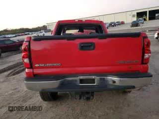 2003 Chevrolet Silverado 1500HD LS z VIN 1GCGK13U33F149033, wystawiony jako Copart lot #80971944 z przebiegiem Nie podano mil oraz Szkoda całkowita • Salvage title. Historia ofert i sprzedaży dostępna na DreamBid. Obrazek 6.