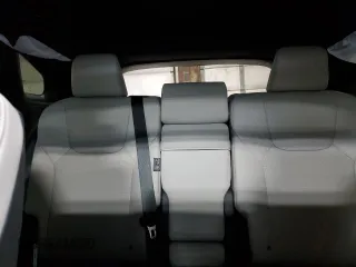 2024 Lexus RX 350 z VIN 2T2BAMCA9RC069673, wystawiony jako Copart lot #57853045 z przebiegiem 11 173 mil mil oraz Szkoda całkowita • Salvage title. Historia ofert i sprzedaży dostępna na DreamBid. Obrazek 10.