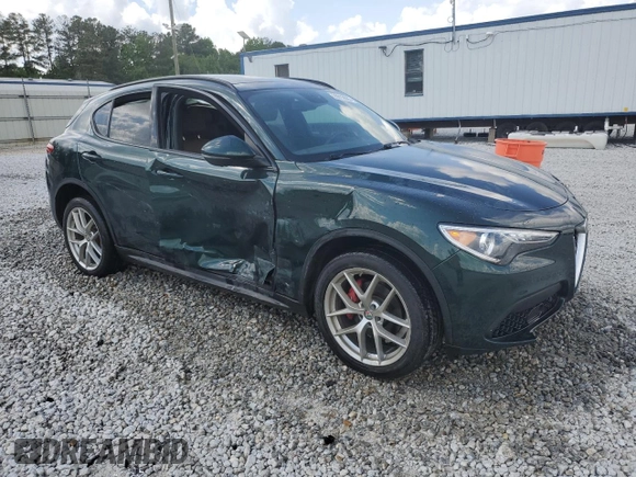 2019 Alfa Romeo Stelvio Ti with VIN ZASPAKBN4K7C69619, listed as a Copart auction lot 55015605 with 30,083 mi miles and Salvage title. Bid and sale history available at DreamBid. Image 4.