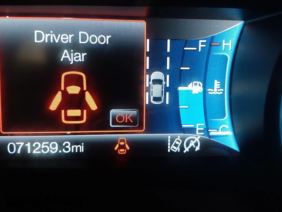 2020 Ford Edge Titanium z VIN 2FMPK4K91LBA91290, wystawiony jako IAAI lot #42494043 z przebiegiem 71 254 mil mil oraz . Historia ofert i sprzedaży dostępna na DreamBid. Obrazek 23.