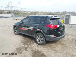 2015 Toyota RAV4 XLE with VIN 2T3RFREV4FW270089, listed as a IAAI auction lot 41943299 with 182,879 mi miles. Bid and sale history available at carsss.com. Image 3.