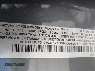 2011 Volkswagen Jetta Sedan SE PZEV with VIN 3VWDZ7AJ0BM306023, listed as a IAAI auction lot 42059241 with 176,879 mi miles. Bid and sale history available at carsss.com. Image 9.