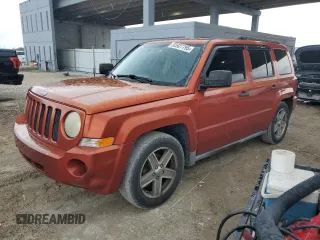 2008 Jeep Patriot Sport z VIN 1J8FT28WX8D649176, wystawiony jako Copart lot #55927795 z przebiegiem 109 587 mil mil oraz Tytuł czysty. Historia ofert i sprzedaży dostępna na DreamBid. Obrazek 1.