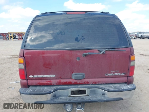 2003 Chevrolet Suburban LT with VIN 1GNEC16Z13J247753, listed as a IAAI auction lot 41501608 with 300,977 mi miles. Bid and sale history available at carsss.com. Image 16.