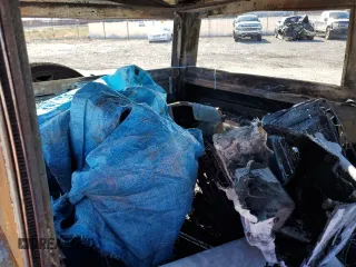 1975 Ford Bronco z VIN U15GLV42632, wystawiony jako Copart lot #71173504 z przebiegiem Nie podano mil oraz Szkoda całkowita • Salvage title. Historia ofert i sprzedaży dostępna na DreamBid. Obrazek 11.