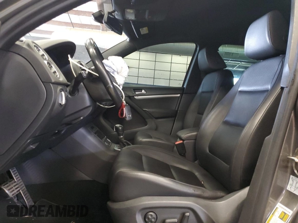 2016 Volkswagen Tiguan R-Line with VIN WVGBV7AX6GW052539, listed as a Copart auction lot 53381925 with 124,626 mi miles and Salvage Title. Bid and sale history available at DreamBid. Image 7.