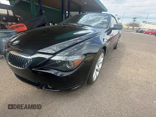 2004 BMW 6 Series 645Ci z VIN WBAEK734X4B260677, wystawiony jako Copart lot #50924995 z przebiegiem 42 209 mil mil oraz Czysty tytuł • Clean title. Historia ofert i sprzedaży dostępna na DreamBid. Obrazek 2.