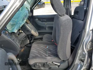 2001 Honda CR-V LX with VIN JHLRD18401S026020, listed as a Copart auction lot 46392875 with 123,210 mi miles and Salvage Title. Bid and sale history available at carsss.com. Image 7.