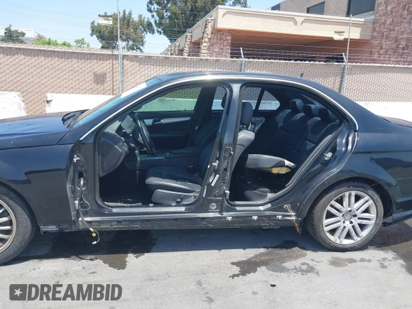 2009 Mercedes-Benz C 300 Sport with VIN WDDGF54X59R066611, listed as a IAAI auction lot 42427651 with Not provided miles and . Bid and sale history available at DreamBid. Image 6.